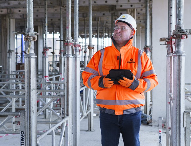 King George’s Gate, Signal Park - Man looking up at MEP Shoring System Preview