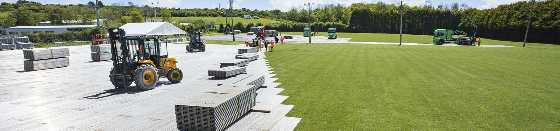 G7 Summit Transport Hubs Trakway Being Laid