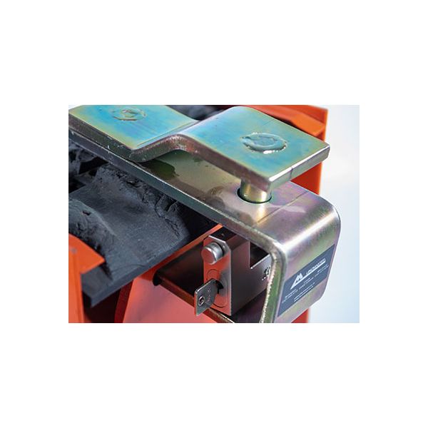 50006831_Lincmaster_Tracklock_Large_Front_Right_View47626.jpeg