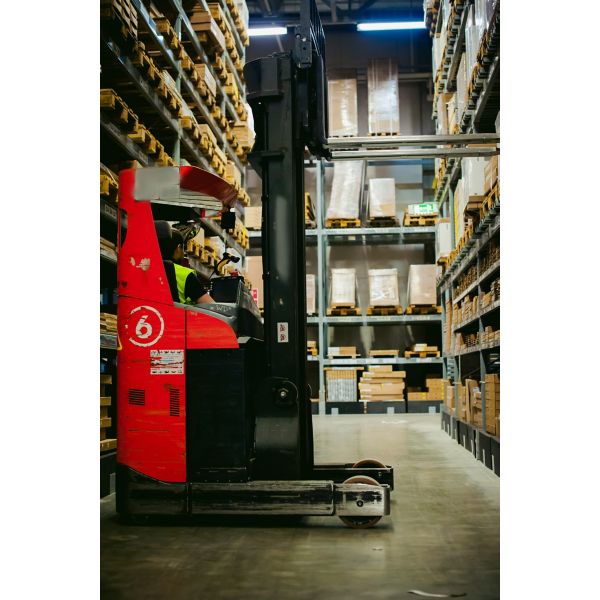 AITT Forklift Truck Reach Truck - D2 Rider Electric Reach and Straddle Trucks over 8m Lift - Novice