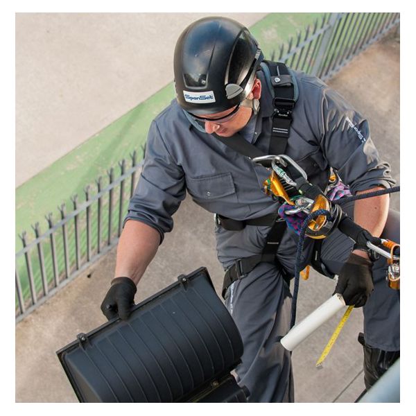 Rigging and Lifting Light Loads for Workers at Height